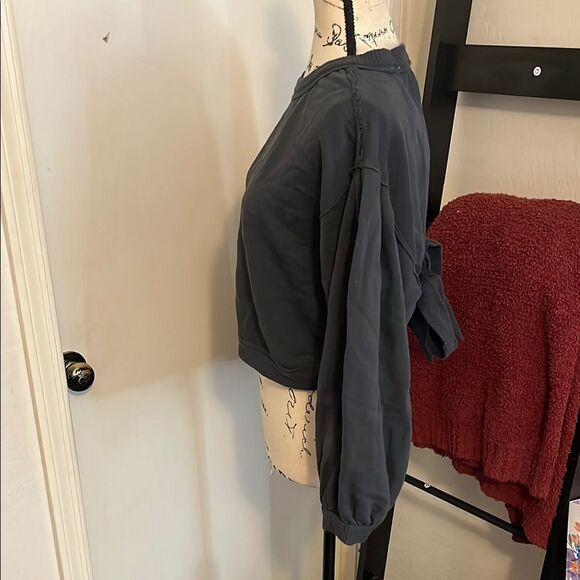 Anthropologie Pilcro Gray Open Back Tie Distressed Sweatshirt Boho Modern Casual - Picture 8 of 16